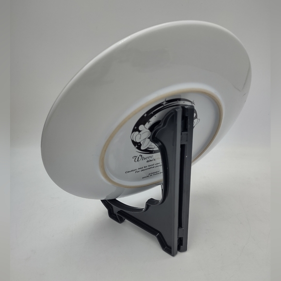 Walt Disney World "Where The Magic Lives" 3D Collector Plate NWT - Picture 14 of 15